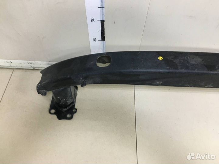 Усилитель переднего бампера Volkswagen Phaeton 2002