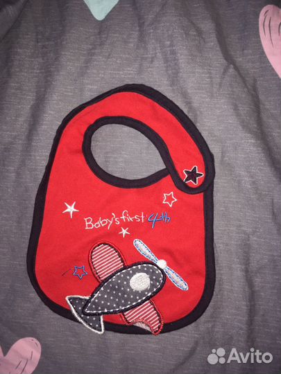 Нагрудник детский новый