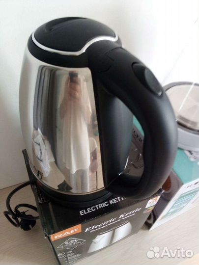 Чайник электрический 2 л