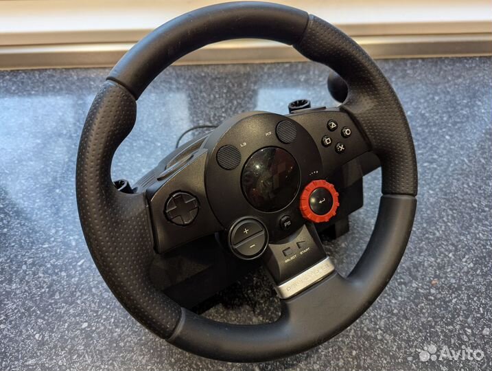 Руль с педалями Logitech Driving Force GT