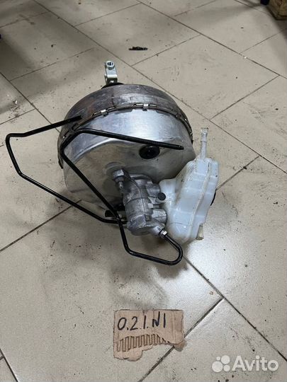 Вакуумный усилитель тормозов Mercedes-Benz E-Класс