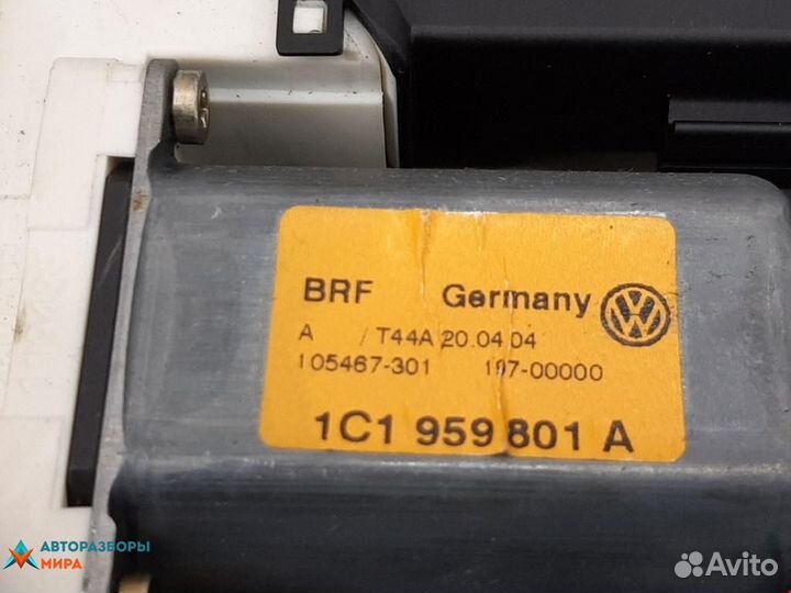 Стеклоподъемник передний левый Volkswagen Golf 4