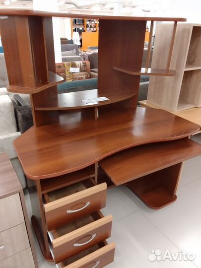 Компьютерный стол бу