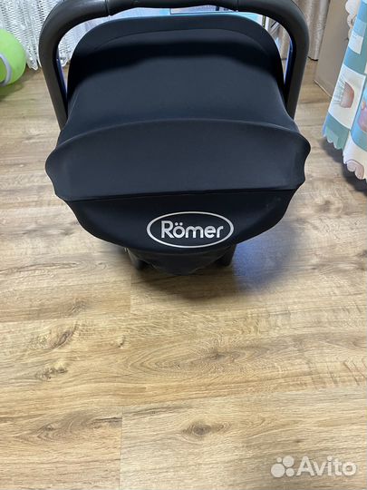 Детское автокресло от 0 до 6 месяцев