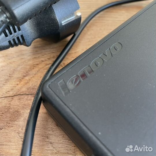 Зарядка, блок питания Lenovo 135w
