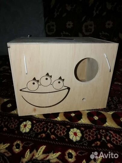 Гнездо для волнистых попугаев