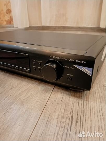 Sony FM stereo/FM-AM tuner ST-SE500