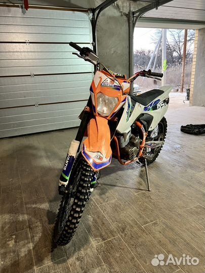 Эндуро мотоцикл avantis a5