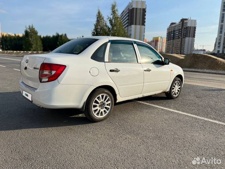 LADA Granta 1.6 МТ, 2015, 98 000 км