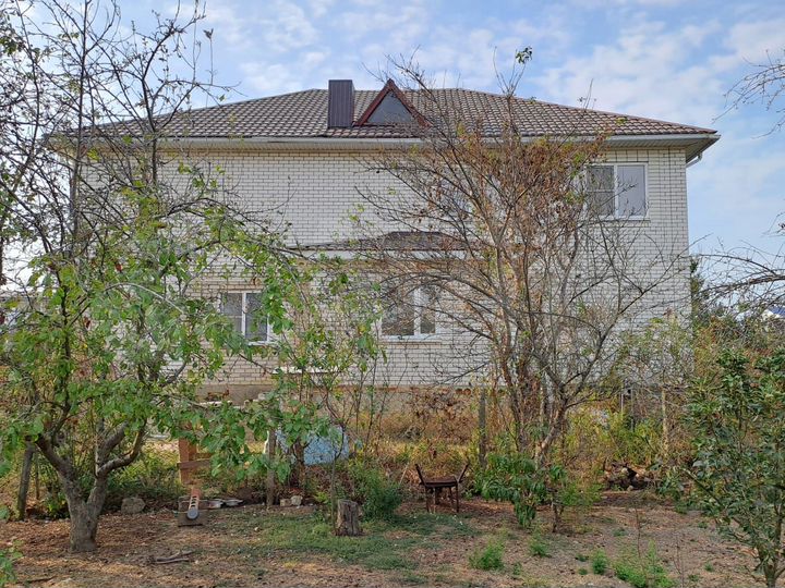 Дом 386,6 м² на участке 23,4 сот.