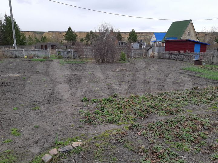 Дача 10 м² на участке 6 сот.