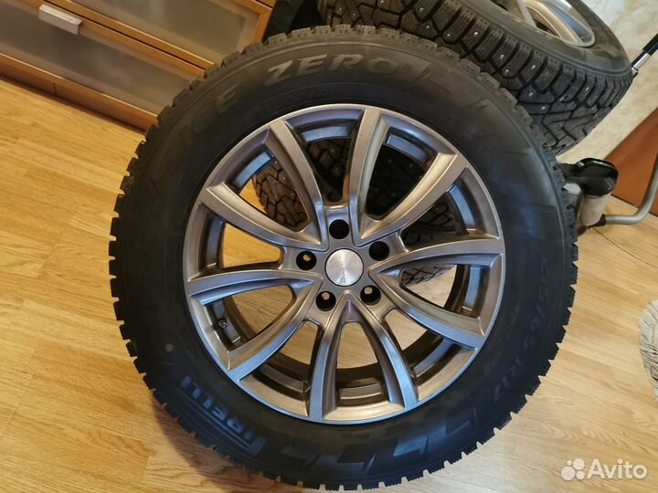 Колеса в сборе r17 зимние 5 114.3