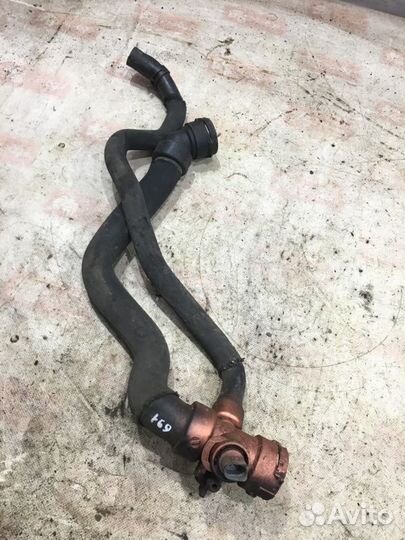 Патрубок системы охлаждения Audi A4 B6 ALT 2003