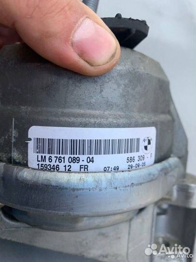 Подушка крепления двигателя левая BMW 5 E60/E61