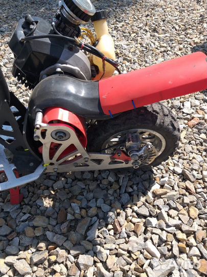 Бензиновый самокат