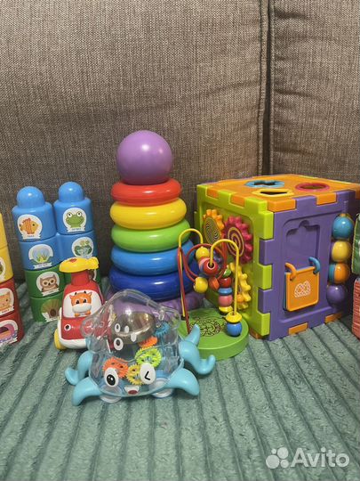 Развивающие игрушки пакетом