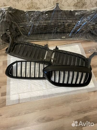 Решетка радиатора (жалюзи ) BMW G 30