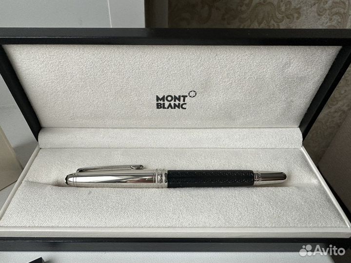 Новый Роллер Montblanc