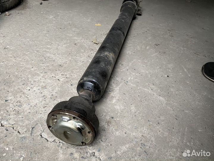 Продам карданный вал туарег