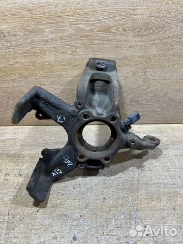 Поворотный кулак левый VW Jetta 5 X13