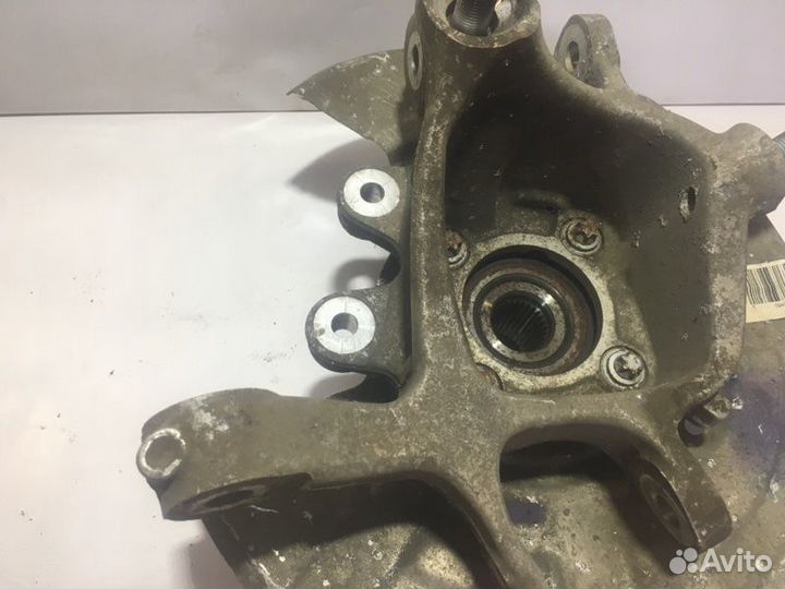 Кулак задний левый Bmw 5-Series F10