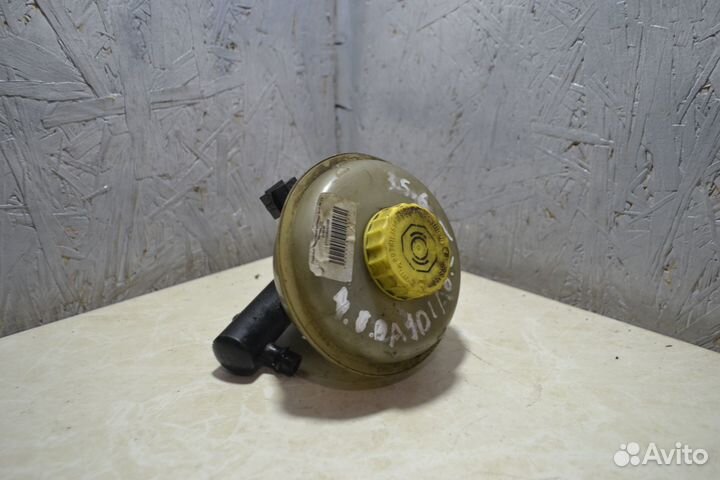 Главный тормозной цилиндр Audi А6 С4