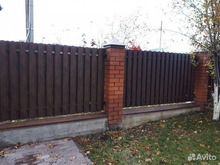 Штакетник под дерево