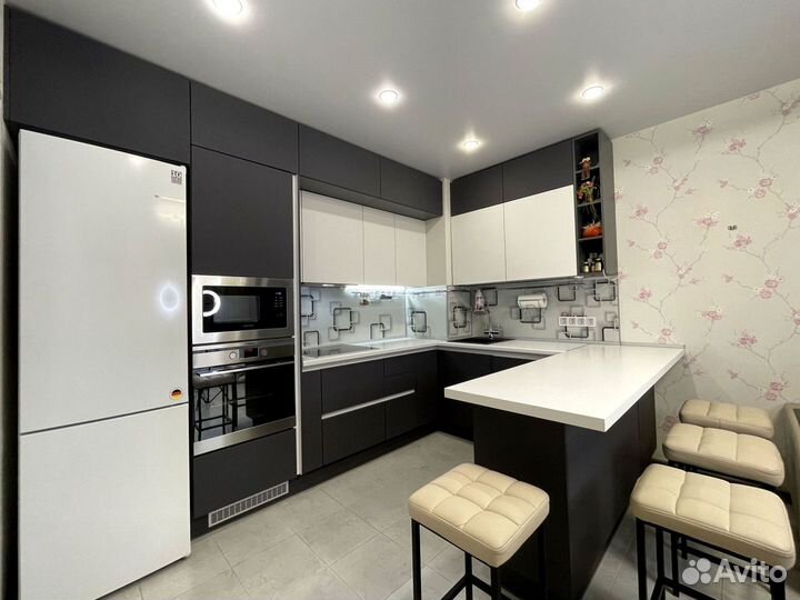 Кухня в стиле хай тек на заказ