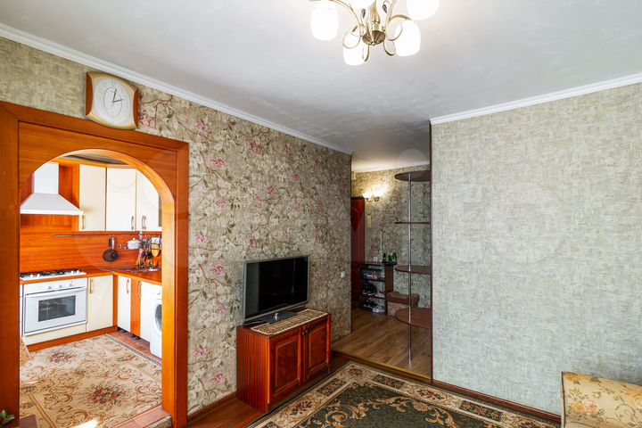 2-к. квартира, 50 м², 6/10 эт.
