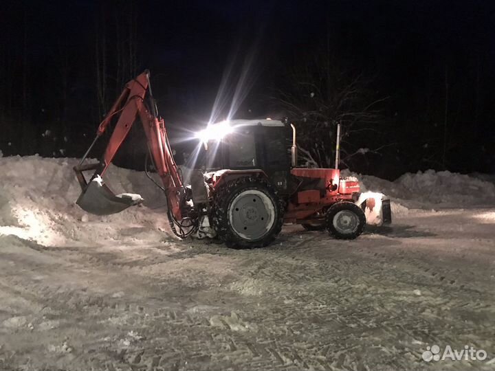 Услуги трактора экскаватора