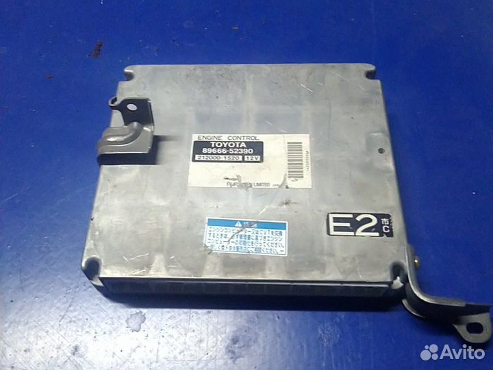 Эбу Toyota ноах вокси 89666-52390