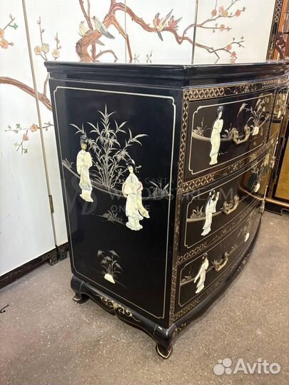 Комод. Мебель в стиле Людовика. Антиквариат