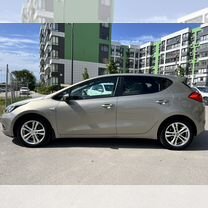 Kia Ceed 1.6 AT, 2014, 101 600 км, с пробегом, цена 1 099 000 руб.