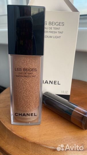 Флюид-тинт Chanel Les Beiges medium Light