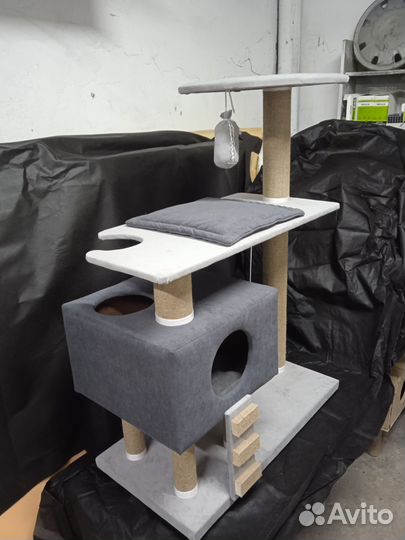 Домик с когтеточкой