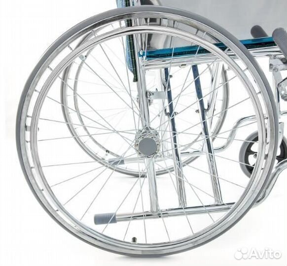 Кресло-коляска инвалидная с литыми колесами FS874