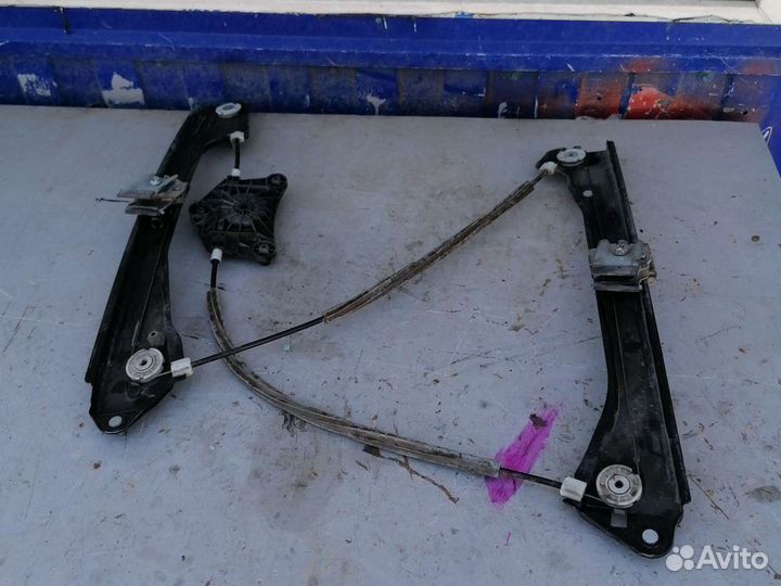 Стеклоподъемник перед правый фольцваген джетта 6