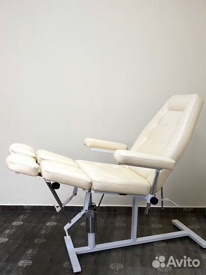 Педикюрное кресло на гидравлике