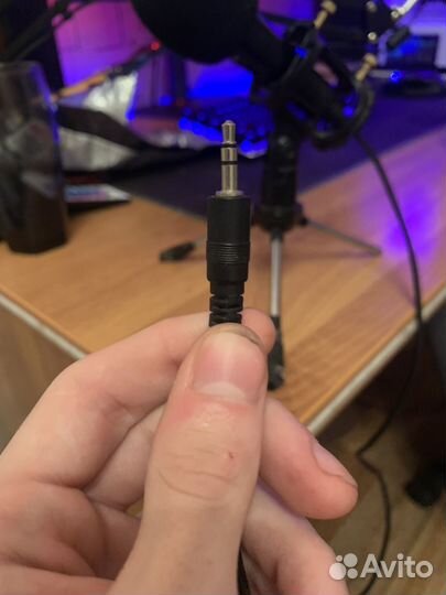 Микрофон студийный