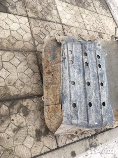 Топливный бак Mitshubishi RVR