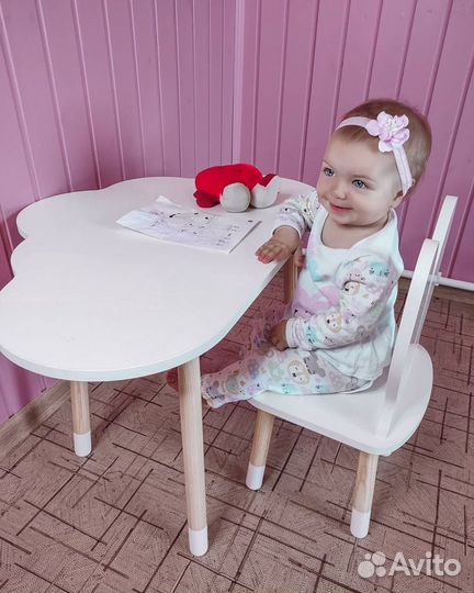 Детский стол и стульчик