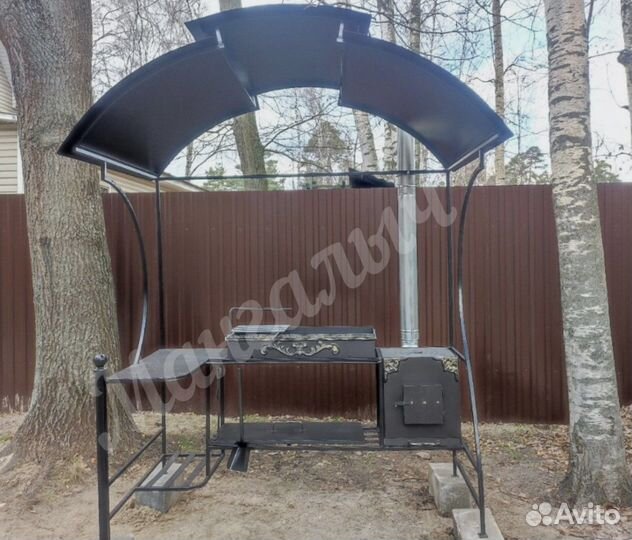 Мангал с крышей