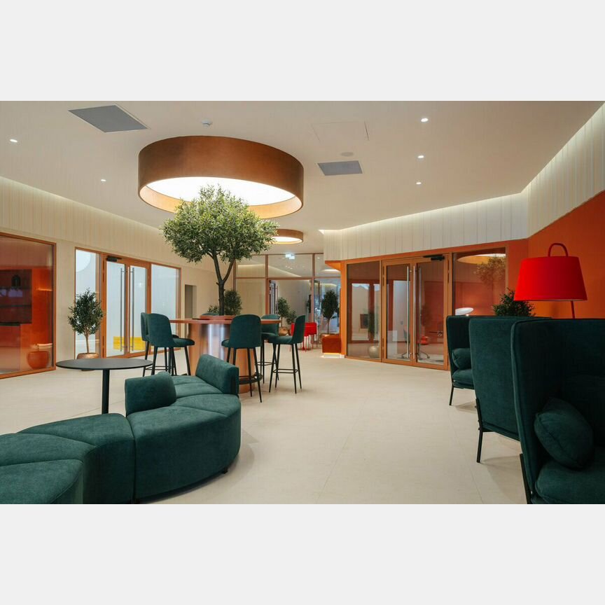 1-к. квартира, 72 м², 23/50 эт.