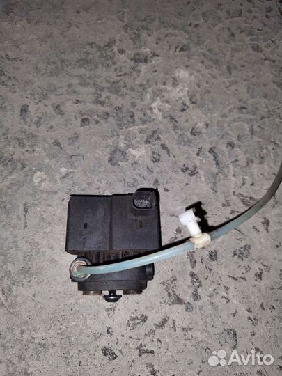 Клапан пневмоподвески на мерседес 639