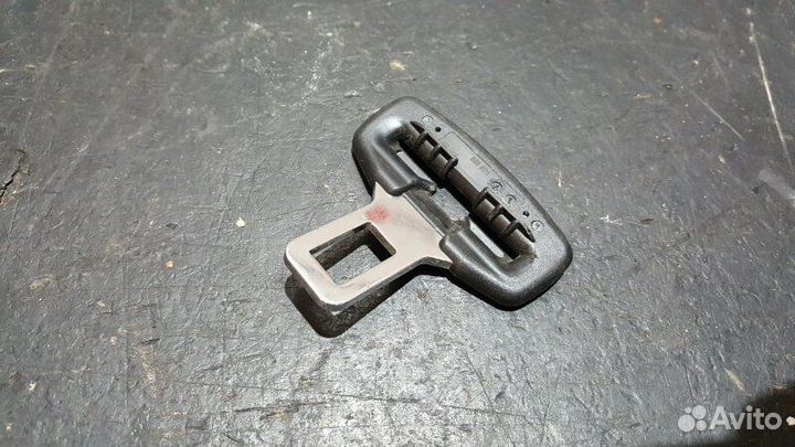 Заглушка ремня безопасности Porsche Cayenne 955