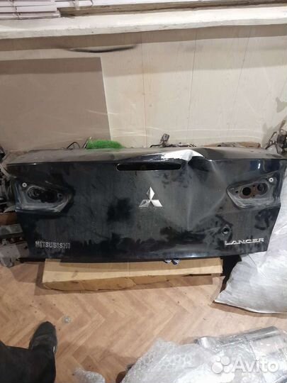 Крышка багажника mitsubishi lancer 10