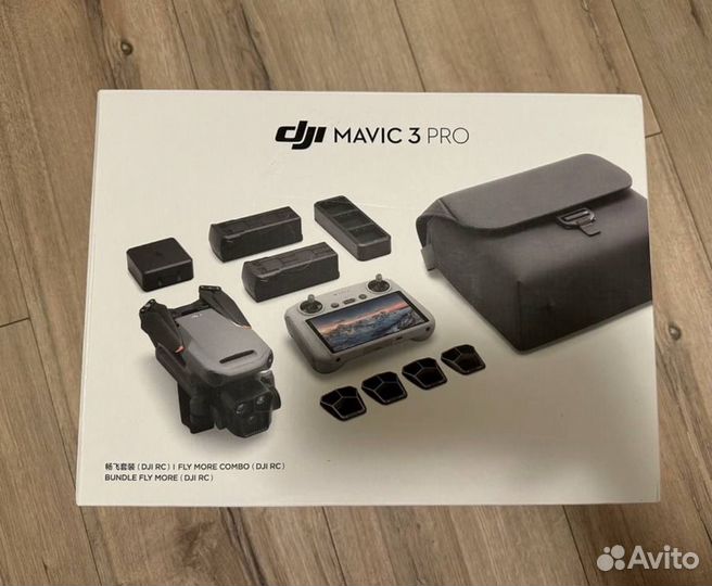 Квадрокоптер Dji Mavic 3 Pro Fly More Combo