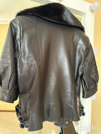 Кожаная куртка женская