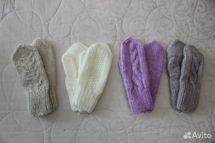 Шапка женская и пуховые варежки