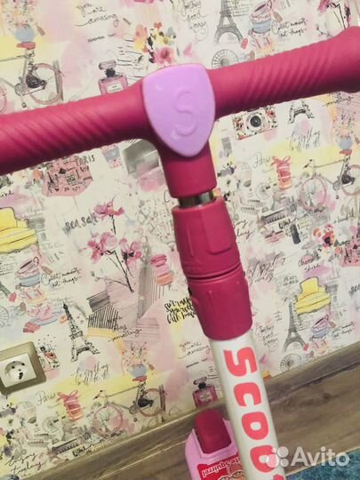 Новый самокат со светом и музыкой